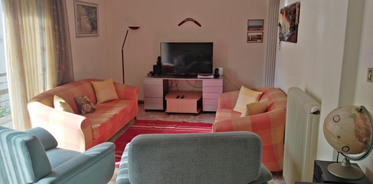 Ομορφο Διαμερισμα Με Μεγαλες Βεραντες Apartment Athens Ngoại thất bức ảnh